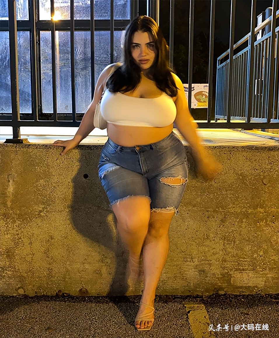 美国大码模特雷切尔·阿纳斯塔西亚,Rachel·Anastacia