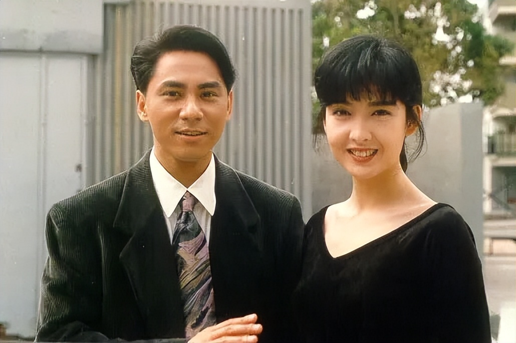 周慧敏被称第一代玉女掌门,玉女掌门周慧敏93年的歌