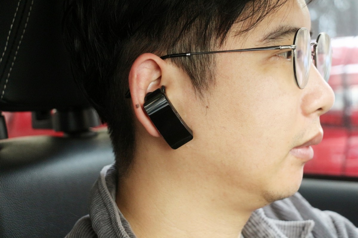 手环耳机二合一华为b7上手体验,华为什么时候发布新款B7手环