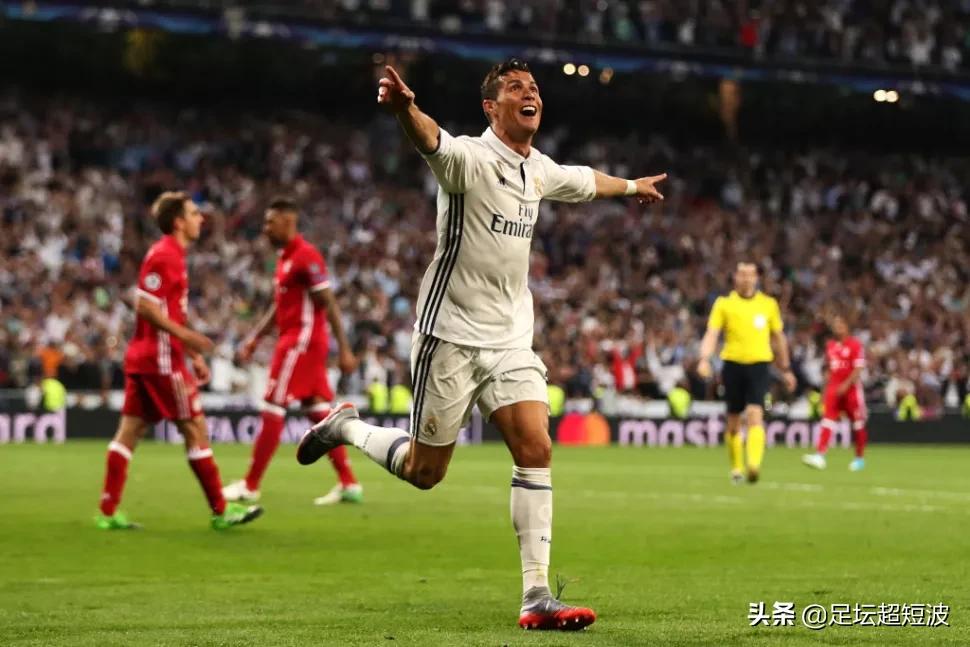 点球误判欧冠,点球红牌错判视频