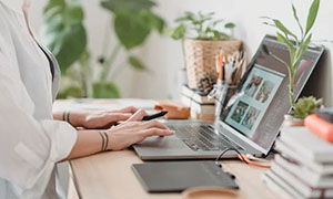 企业领先战略，博实股份：公司将工业机器人感知、控制等技术应用