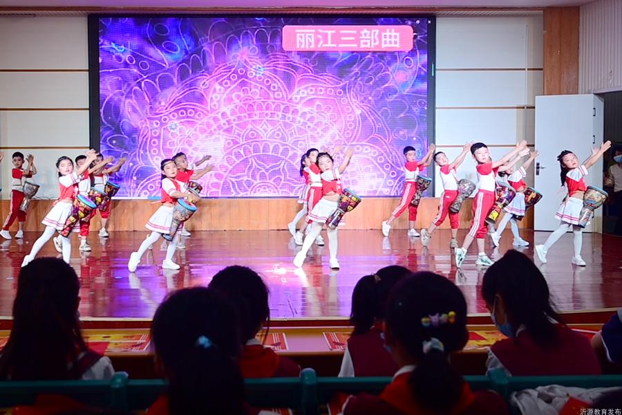 六一儿童节花儿与少年,六一儿童节花儿向阳开