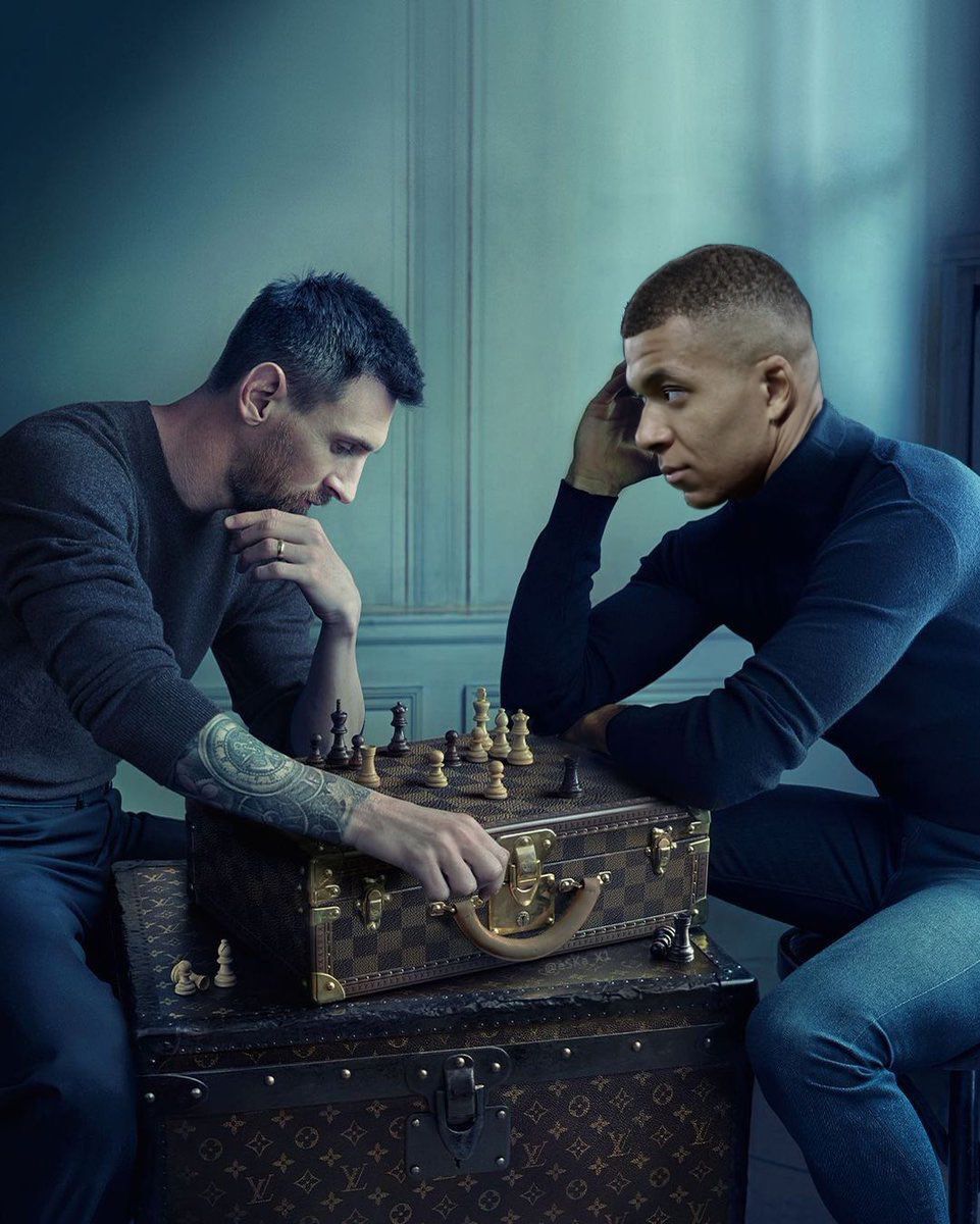 谁更出色？卡佩罗：没法相比！梅西是天才，C罗只是建造出的巨星