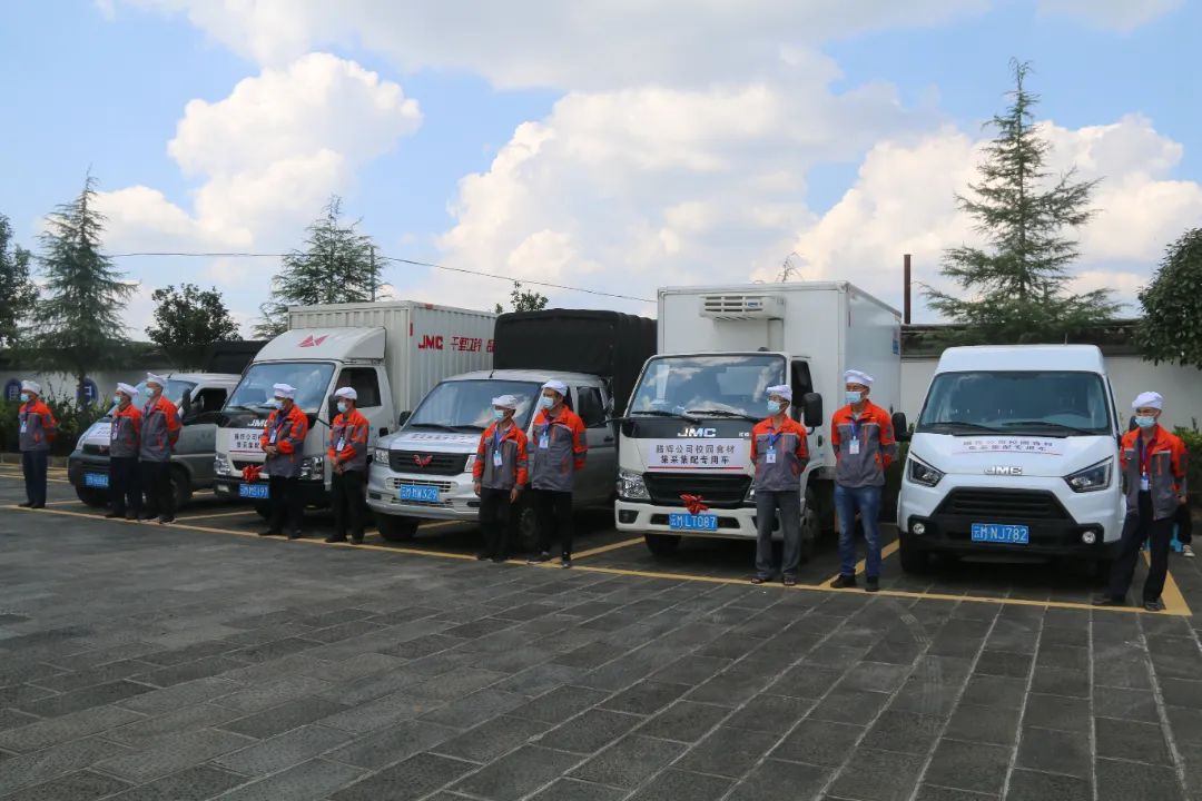 腾冲“胡韦刘”饵丝农民专业合作社举行签约暨配送仪式