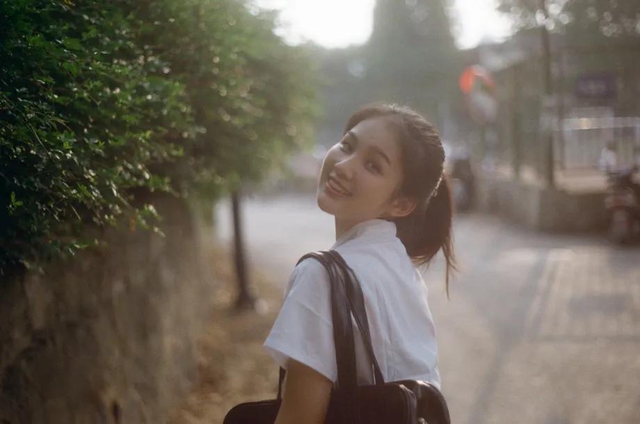 校园女同学校服写真,校服清纯照片