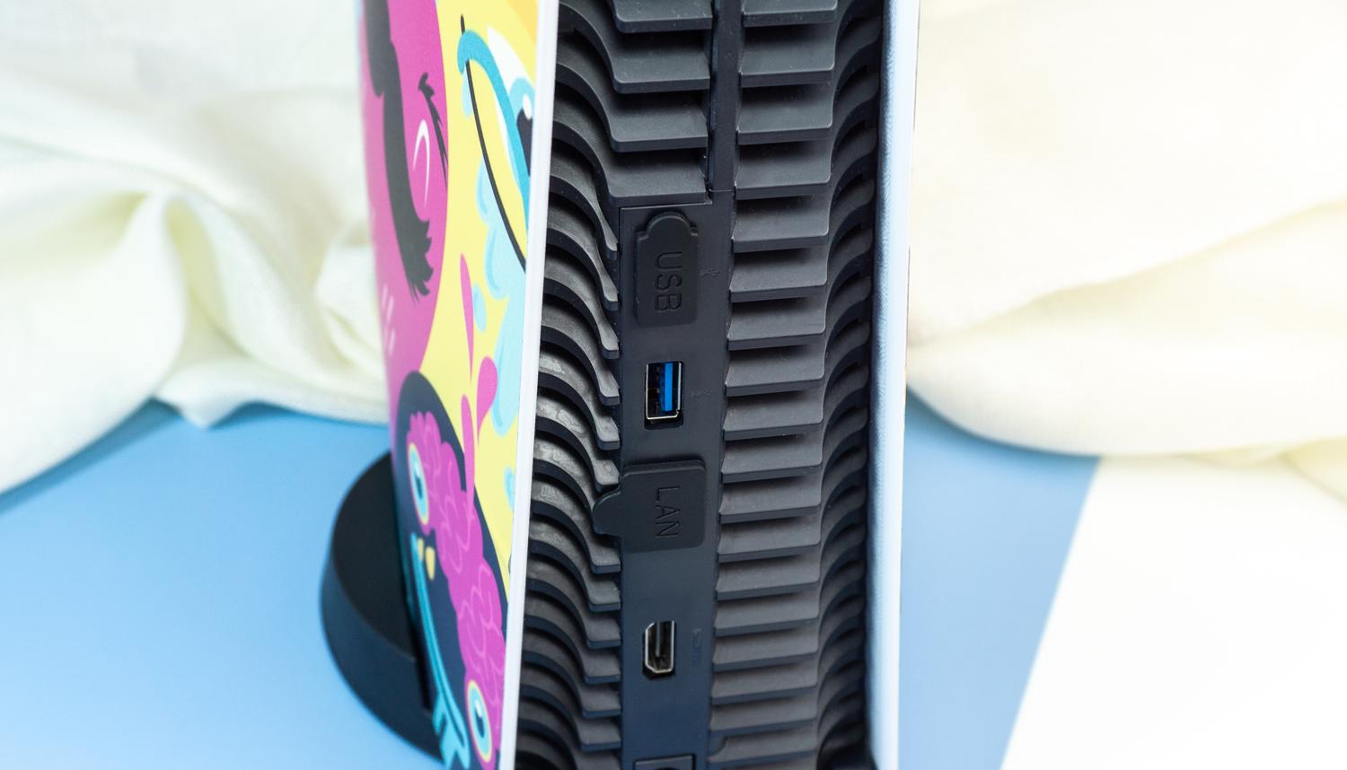 ps4和ps5的p5r哪个建议入手,ps5值得入手的其他配置