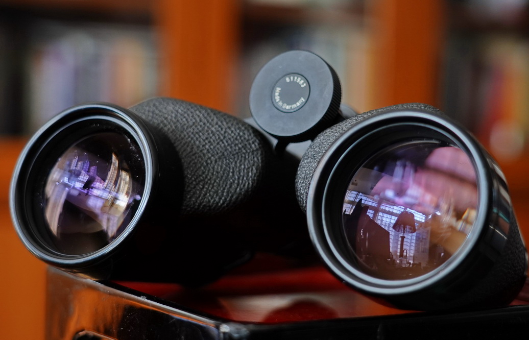 战争时期的老式军用望远镜,战争年代的18倍望远镜