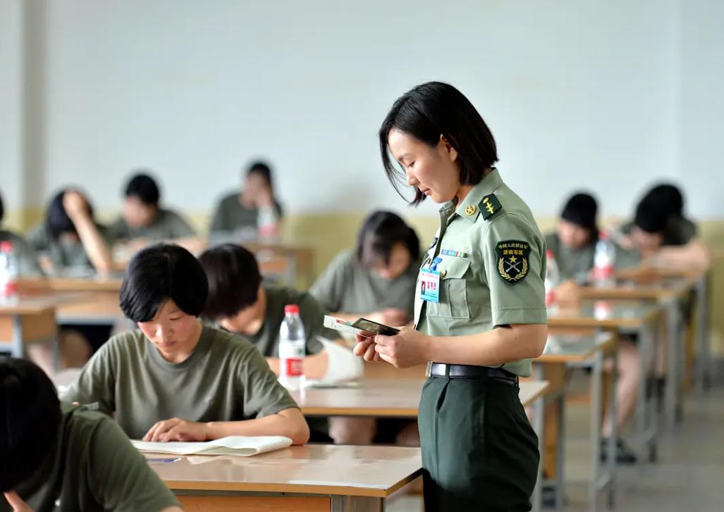 军队文职的技术岗招聘条件低,军队文职招聘是否要求条件很高