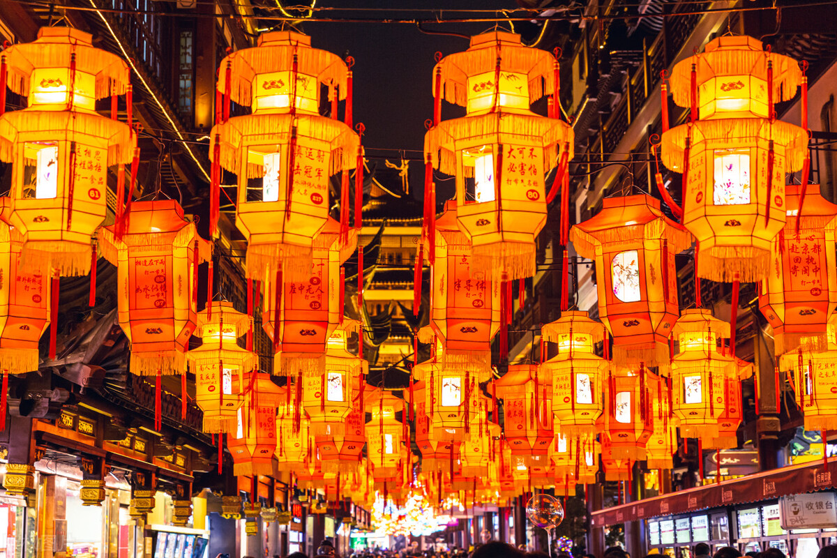 关于元宵节的古诗词和图片,关于元宵节的古诗及其讲解