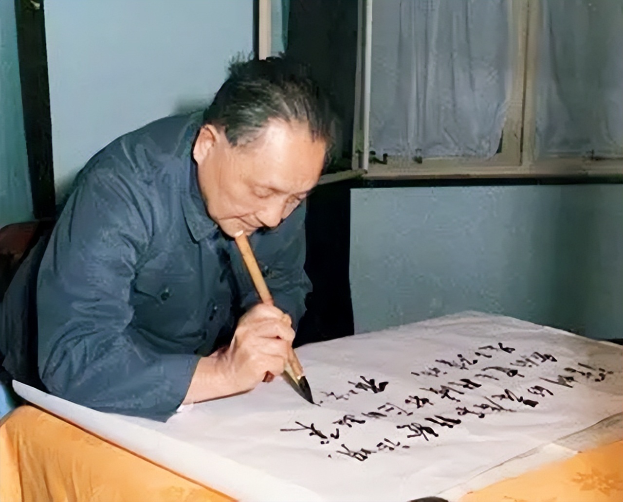 “日本*小平邓**”金丸*访信**华,请求姬鹏飞:见不到邓公,我不好交待