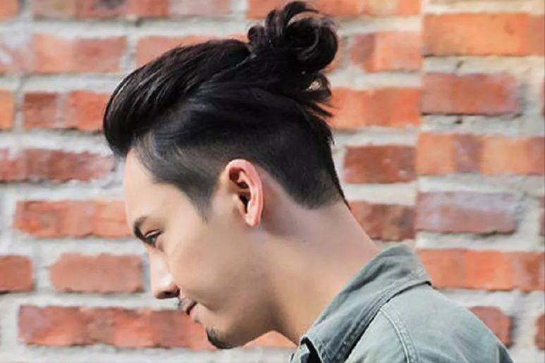 男生发际线秃,男生发际线秃适合剪什么头发