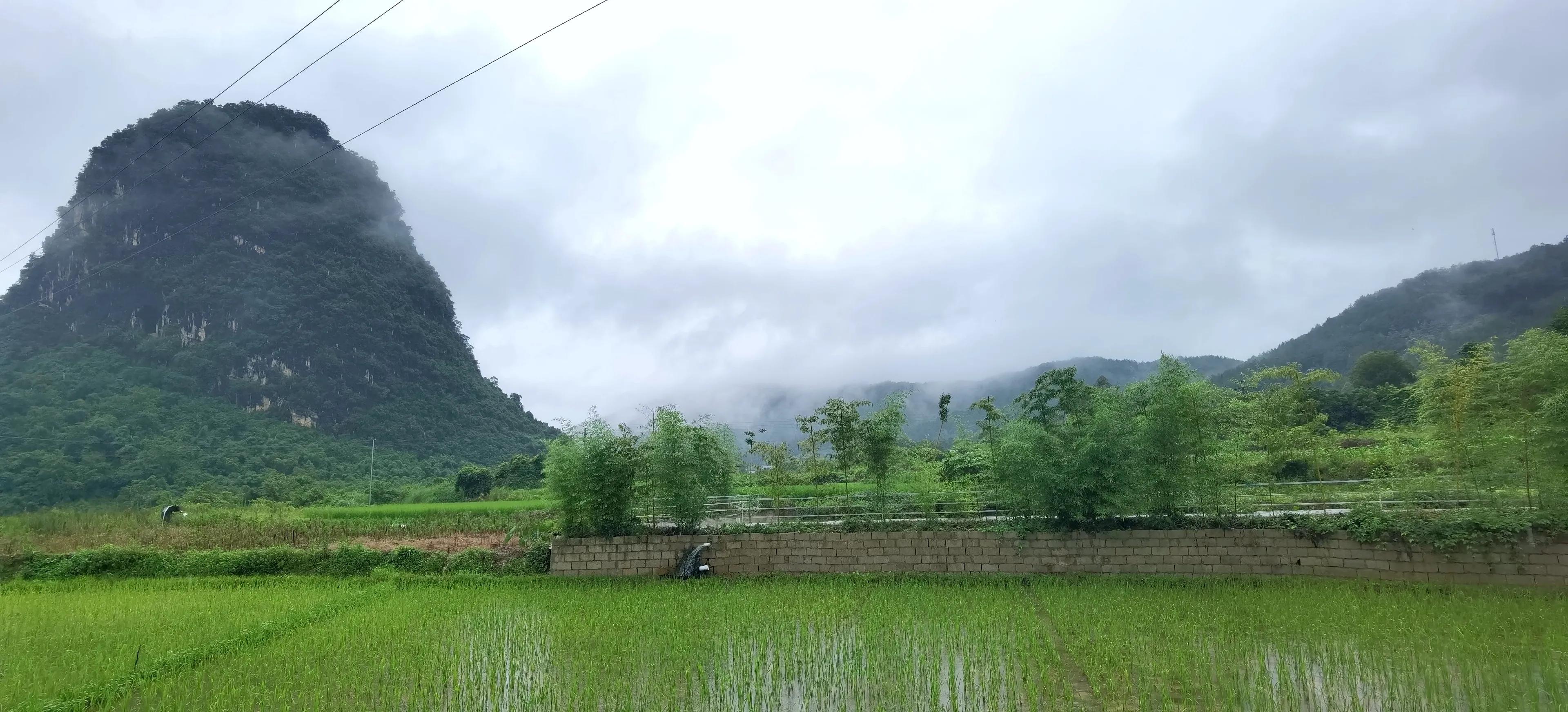 桂林阳朔如意峰一镜到底,阳朔如意峰全景