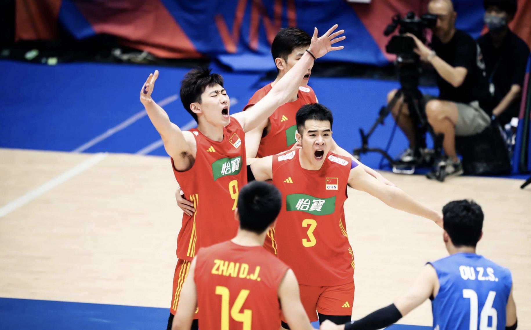 央视男排全场回放完整视频,中国男排新闻联播