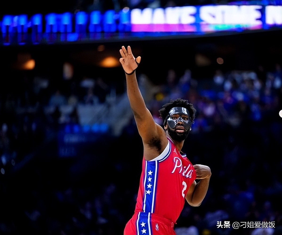 4年2.23亿！76人首位宣布留队巨星诞生，21+7后卫降薪联手恩比德