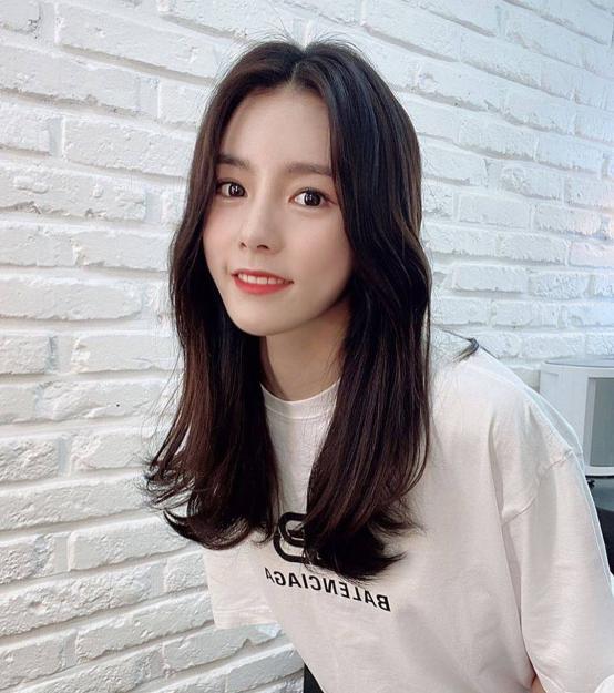 李多英容貌清纯的排球女神,女排二传李多英