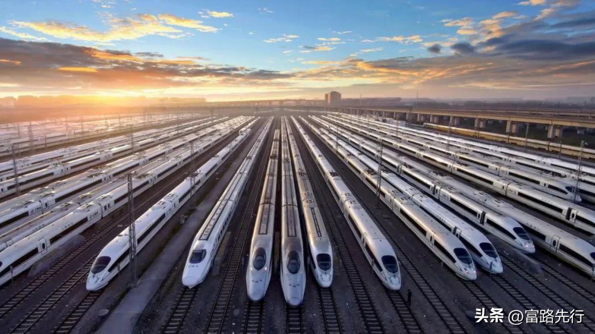 杭州机场高铁全力建设中，实现空铁零距离换乘助力钱塘大发展！