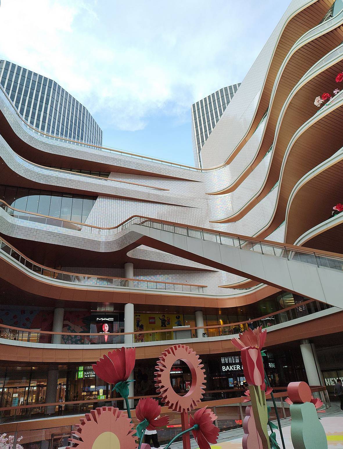 motorazr折叠屏第2代,motorazr2022折叠屏手机怎么样