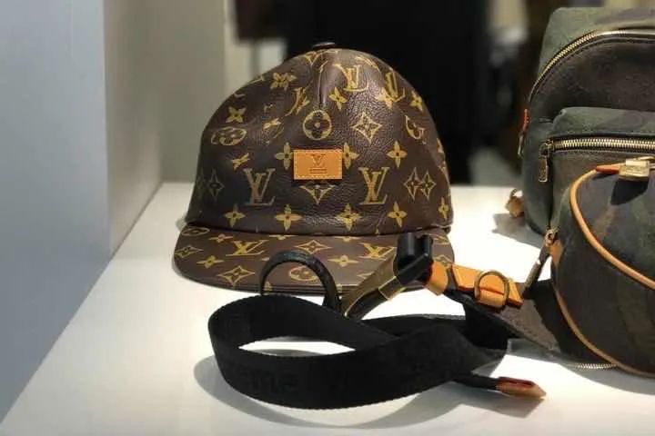 LouisVuitton×Supreme开创历史，这一切究竟从何开始？