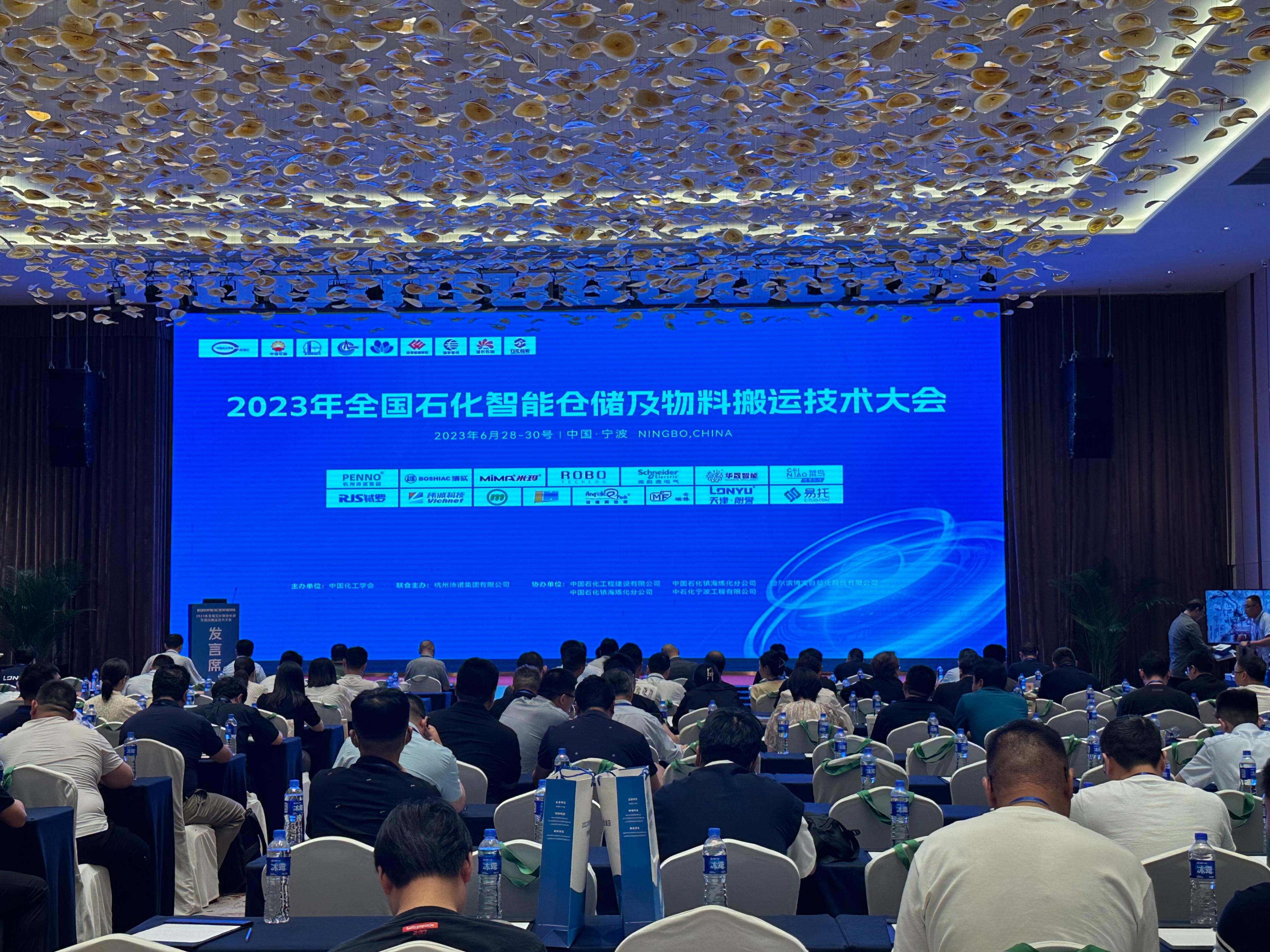 林德叉车全自动无人操作,林德伯格2024上海展览会