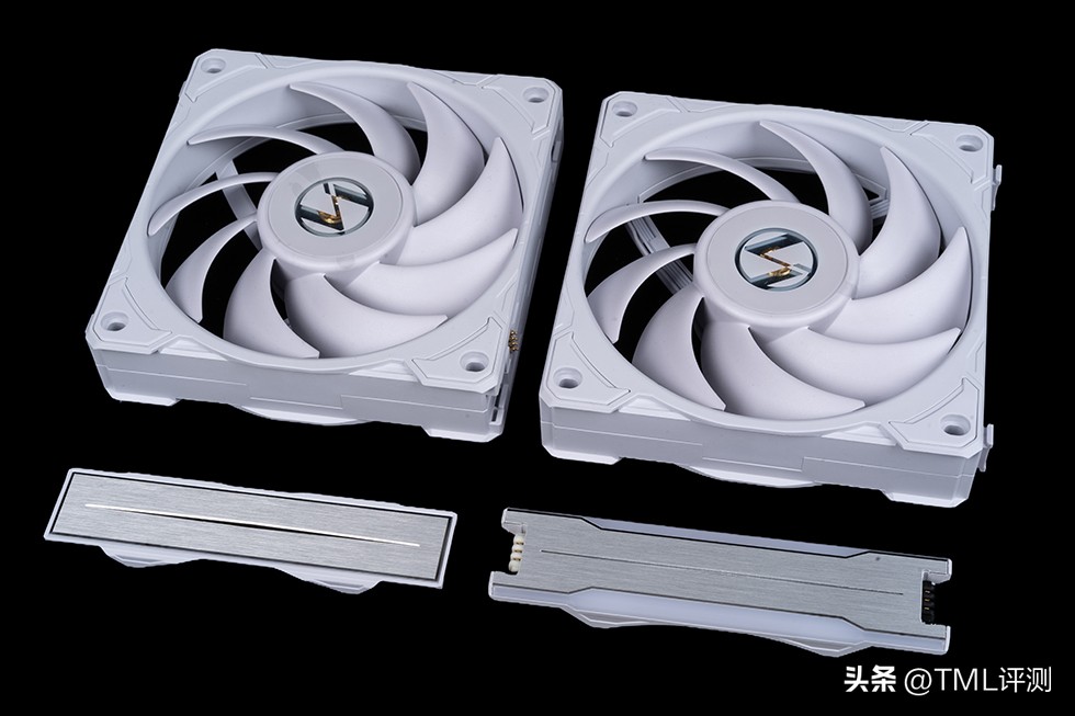 联力新款P28性能风扇,联力v2风扇