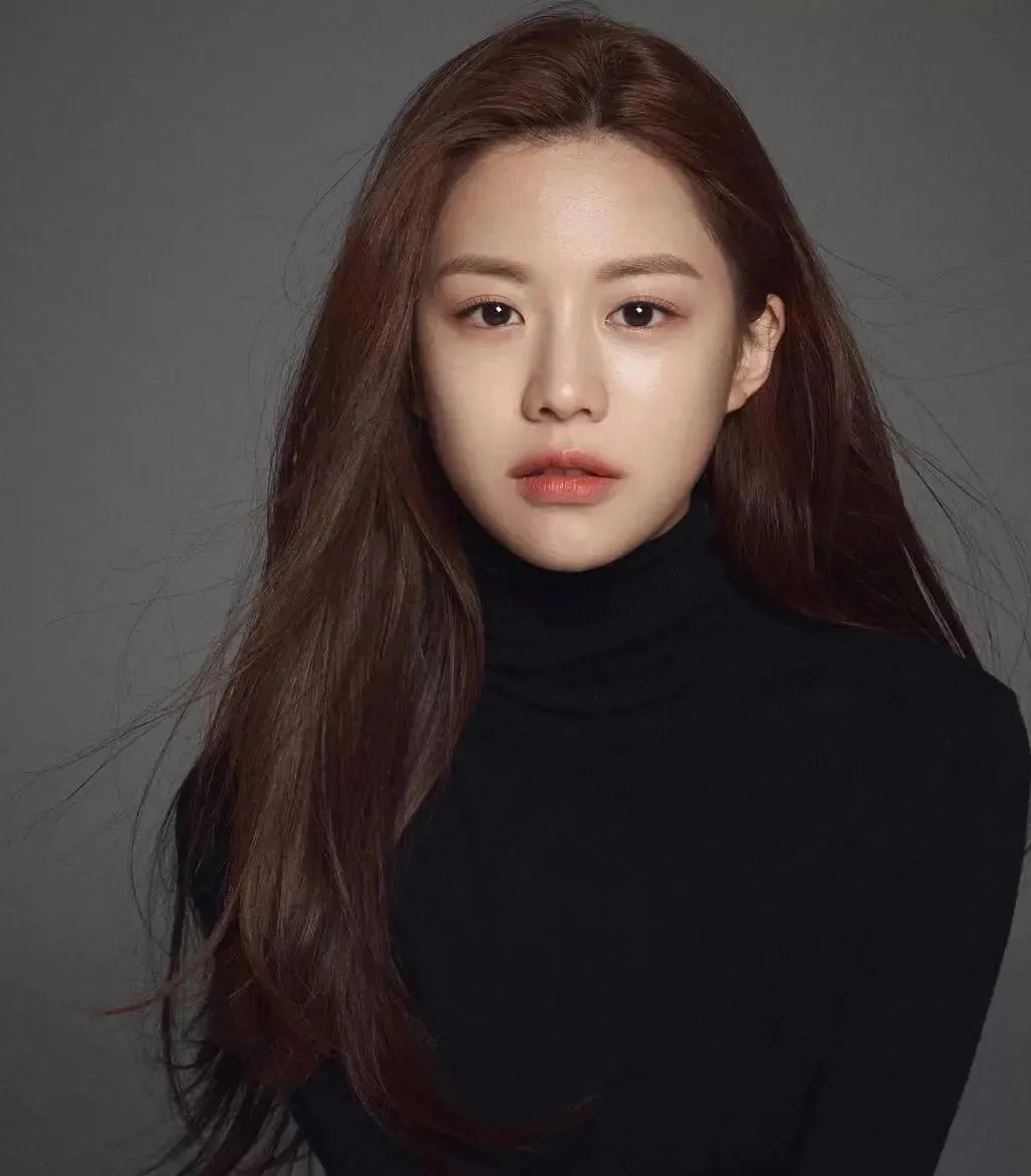韩国女星全智贤巅峰颜值,小全智贤韩国高级脸