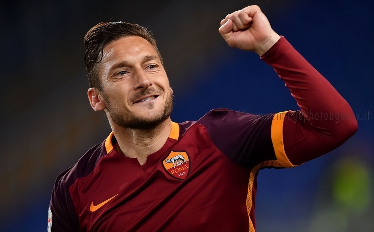 足球史上最伟大十大运动员,足球史最伟大的4大教练