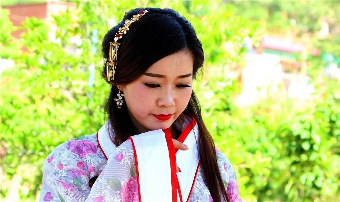 民间故事木匠给寡妇修床,民间故事木匠给娘子修床