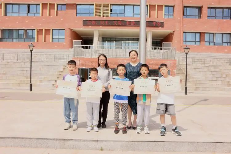 足球点燃梦想激情挥洒青春,小学校长杯足球赛的精彩瞬间