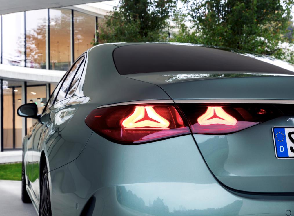 e级w214长轴版谍照,e级换代w214