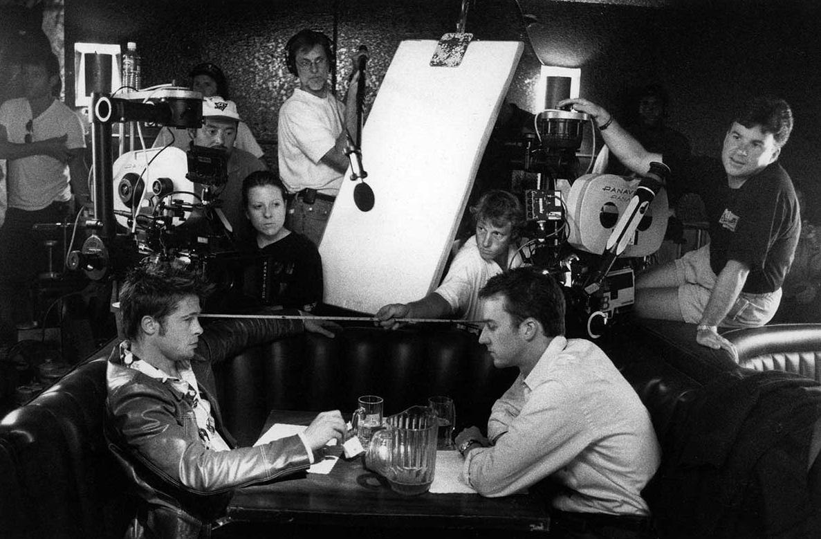 搏击俱乐部原版结局是什么,搏击俱乐部结尾深度解析