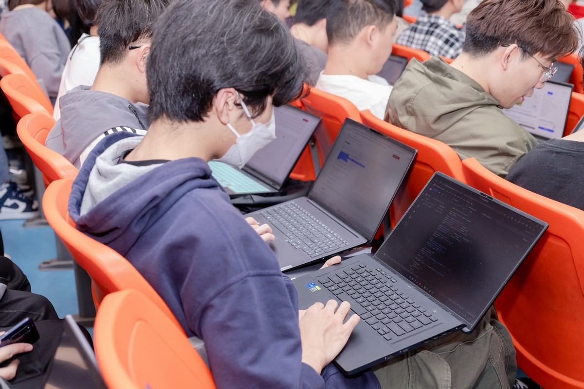 构建高校生态,华为云HCSD校园沙龙走进南京铁道职业技术学院