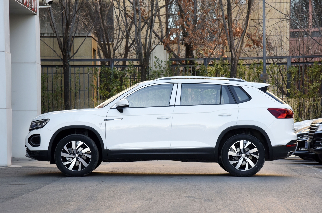 大众探岳为什么4s店很贵,大众探岳到底好不好