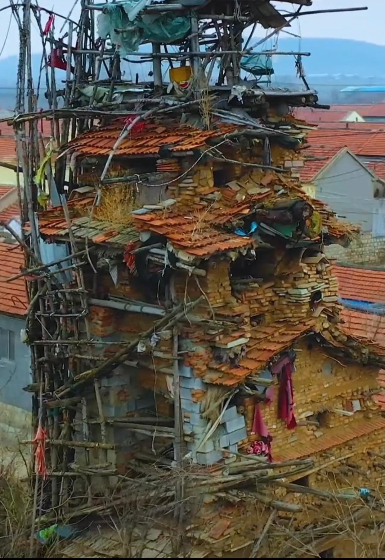 智障大爷建造七层土楼,智障老农为弟弟盖七层婚房