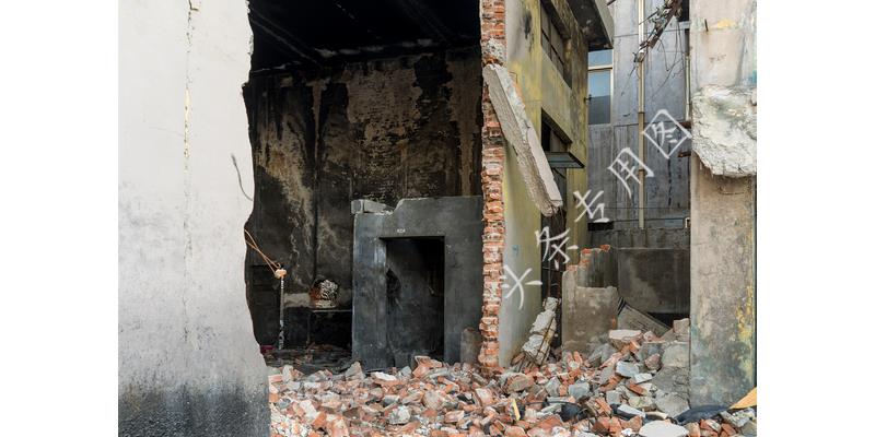 92岁老妈去世留下三个智障儿子,78岁老妈去世后三个女儿争房产