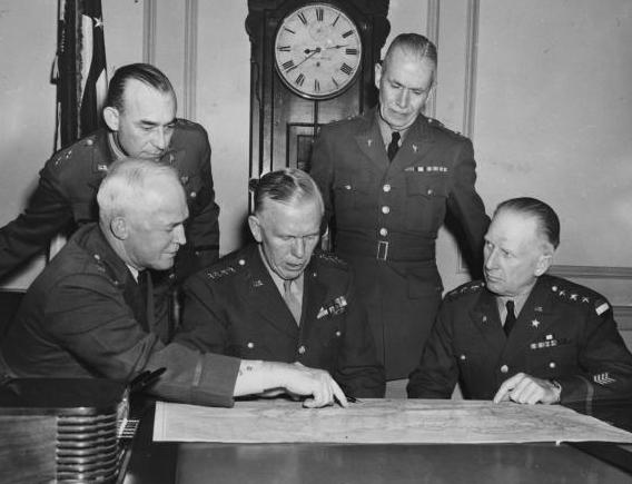 马歇尔将军的能力有多强,二战时马歇尔提拔了哪些名将