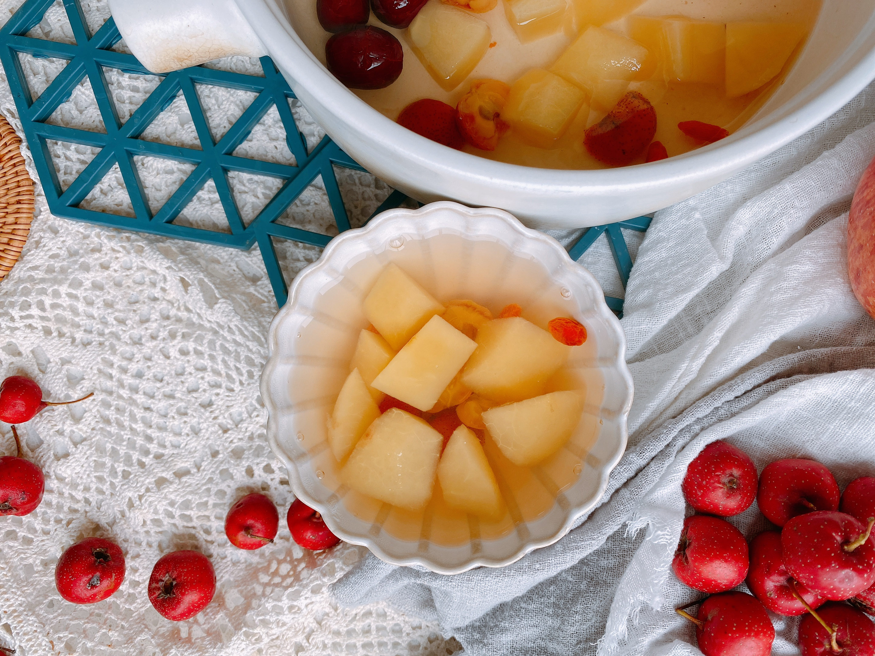 干燥寒冷的冬季多喝水果茶,酸酸甜甜又润燥,孩子爱喝,推荐4种