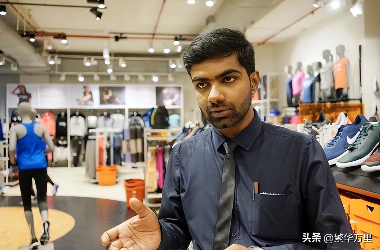 印度近40年的工资增长情况,印度14亿人靠什么生活