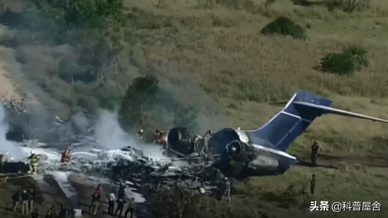 如果飞机失控，我们该如何自救？14亿人都应该知道的救命常识