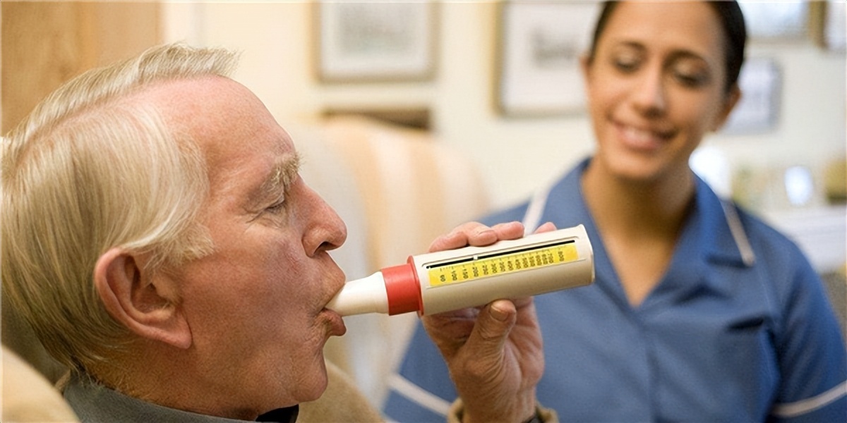 权威专家讲哮喘日常管理,哮喘应常备什么救命药