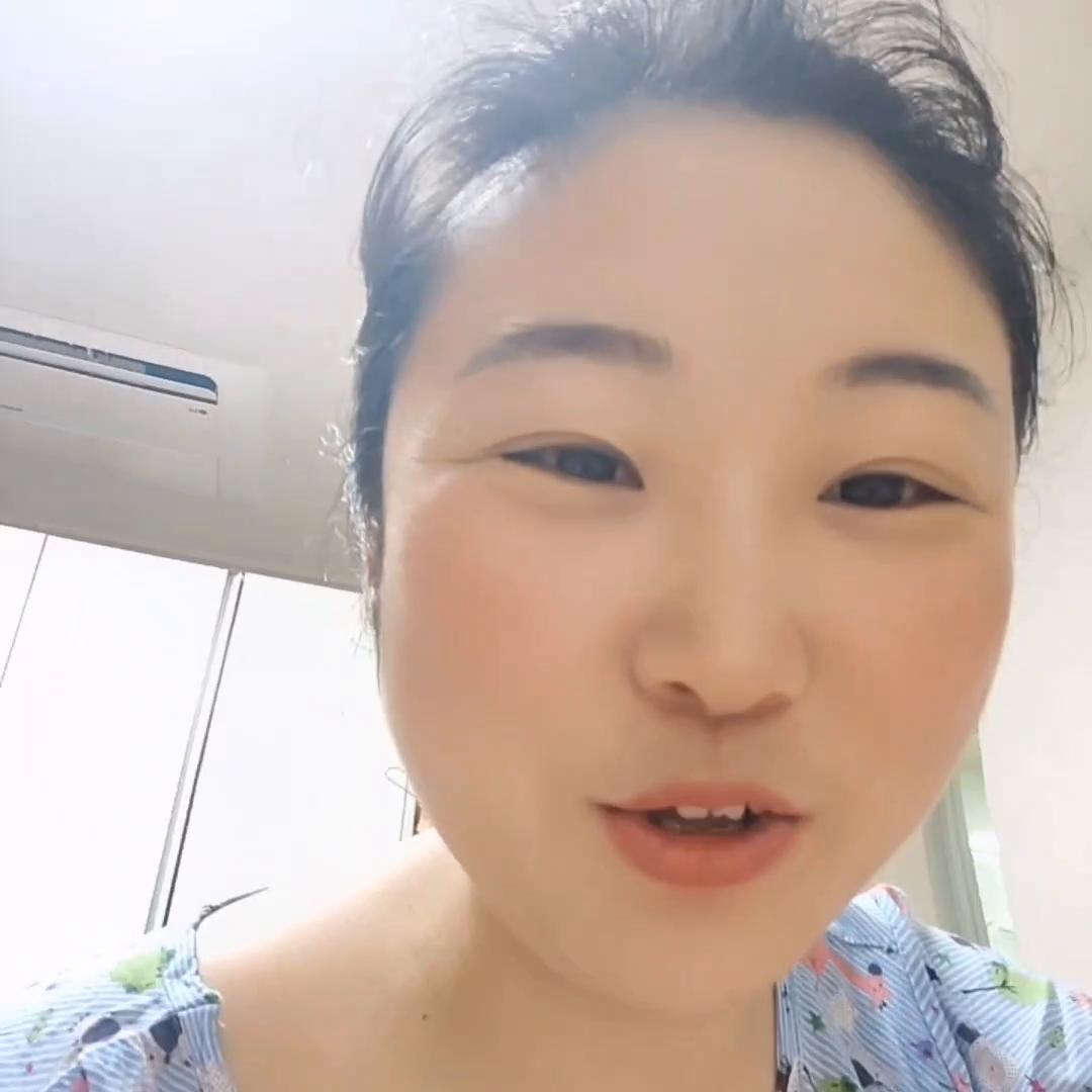 韩国打工，很多人说我这个牙齿🦷啊，说话漏风。影响美观，...