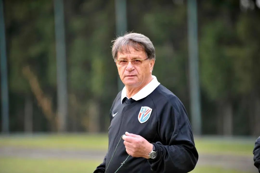 老布最后的结局,老布的回归