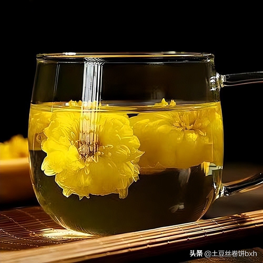 天热泡哪种菊花茶好喝点,天气热喝菊花茶解暑吗