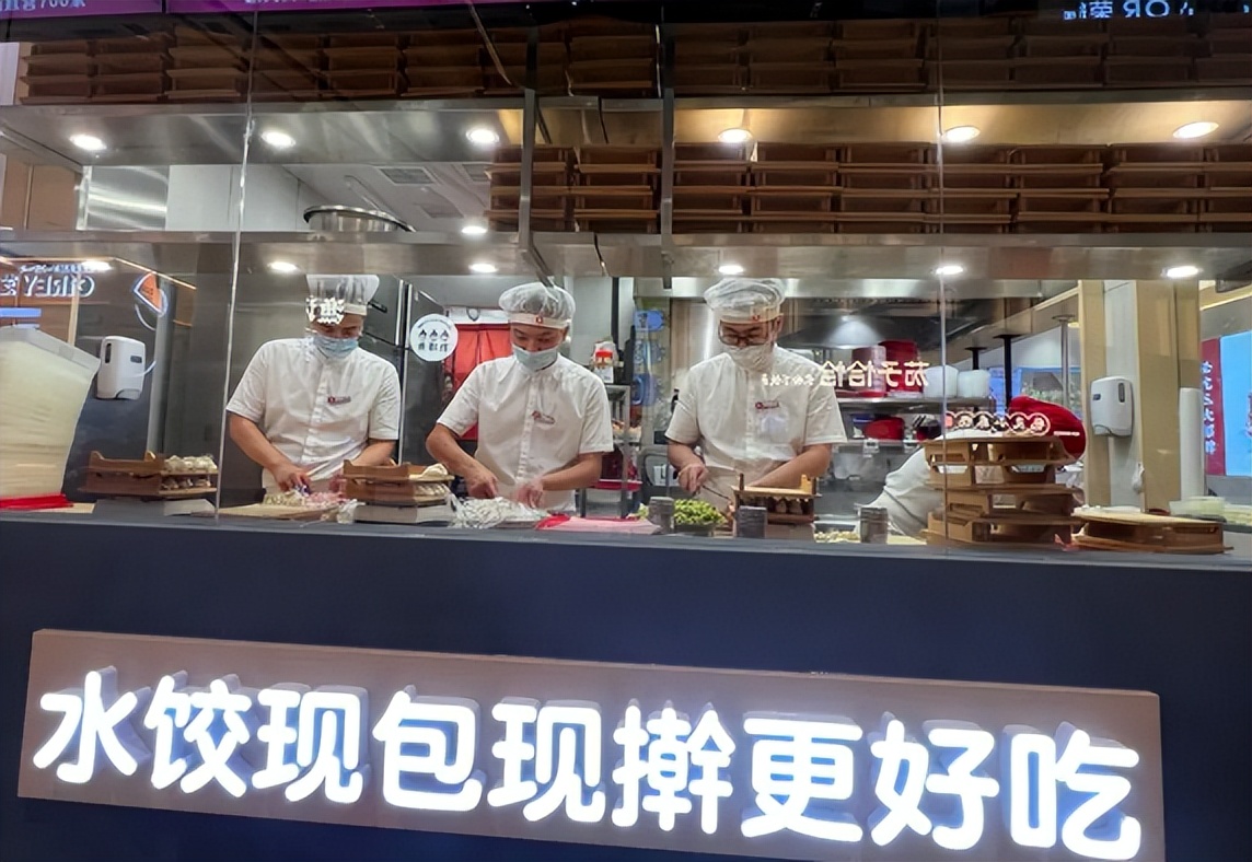 5平米小店年入20万,10平方小吃店年入百万