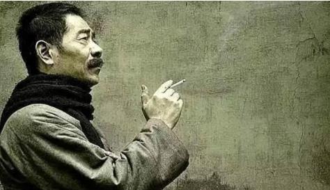 鲁迅玩伴闰土：57岁病逝，留下五子，如今后代现状让人感叹