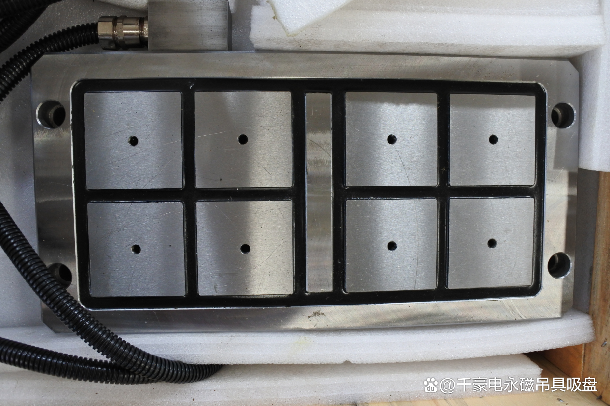 6米长钢板用什么吊具吊装,大型吊车吊装钢板专用吊具