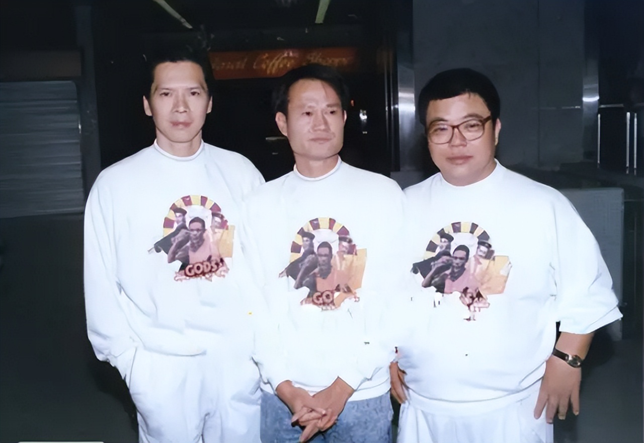 醒醒吧，没有了这一眼万年的“性感”，拯救香港电影就是自我欺骗