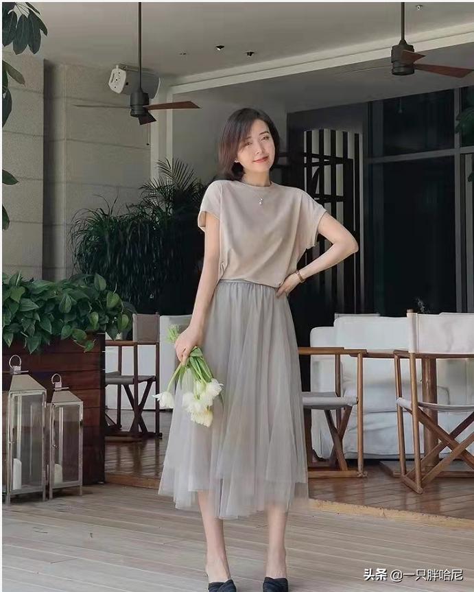 40岁女士气质高端穿搭冬裙,中年气质女裙高级感