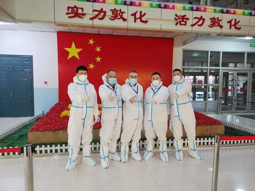 政法干警抗击疫情,疫情防控中全市政法机关冲锋陷阵