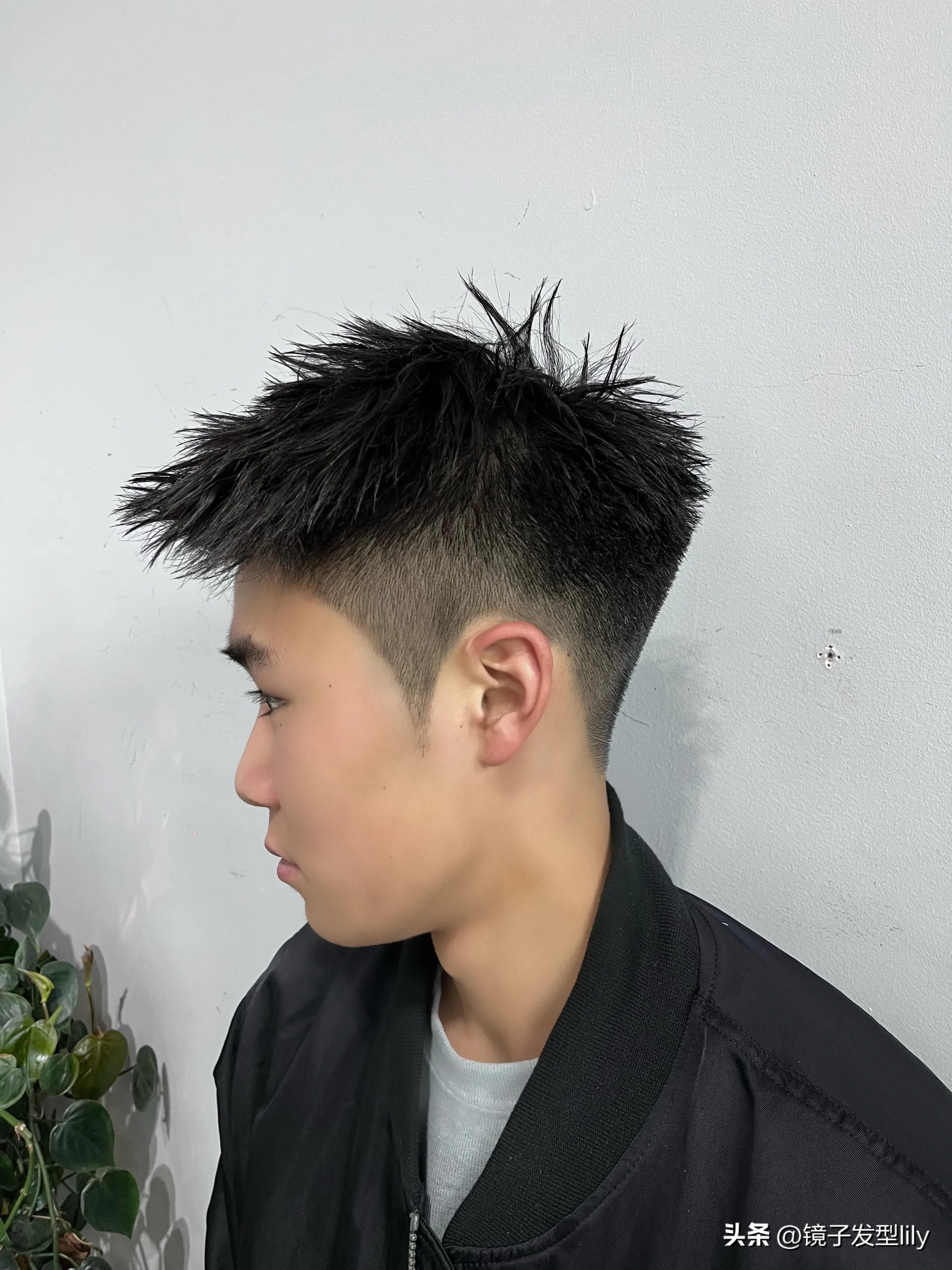 男士两边铲帅气发型全集,最帅气的男士发型