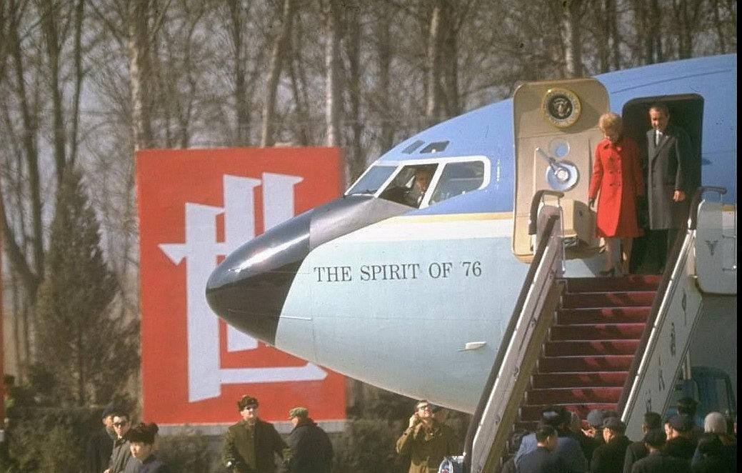 尼克松访华，中国租通讯卫星要花100万，周总理出高招令美国叹服